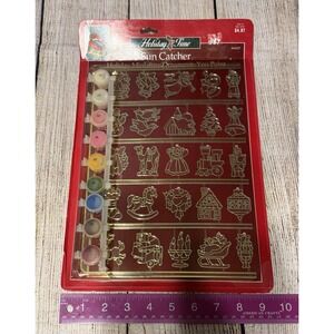 Vintage 1999 Holiday Time 25 Ornament Suncatchers Craft Church Angel Wreath TubX